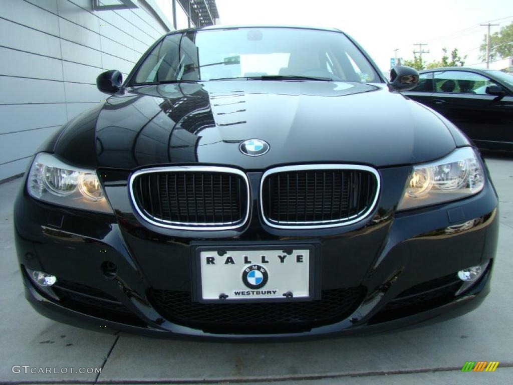 2010 3 Series 328i xDrive Sedan - Jet Black / Beige photo #2