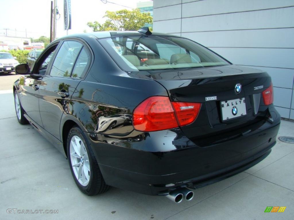 2010 3 Series 328i xDrive Sedan - Jet Black / Beige photo #4