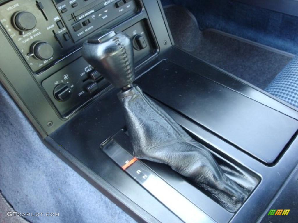 1985 Corvette Coupe - Light Blue Metallic / Medium Blue photo #16