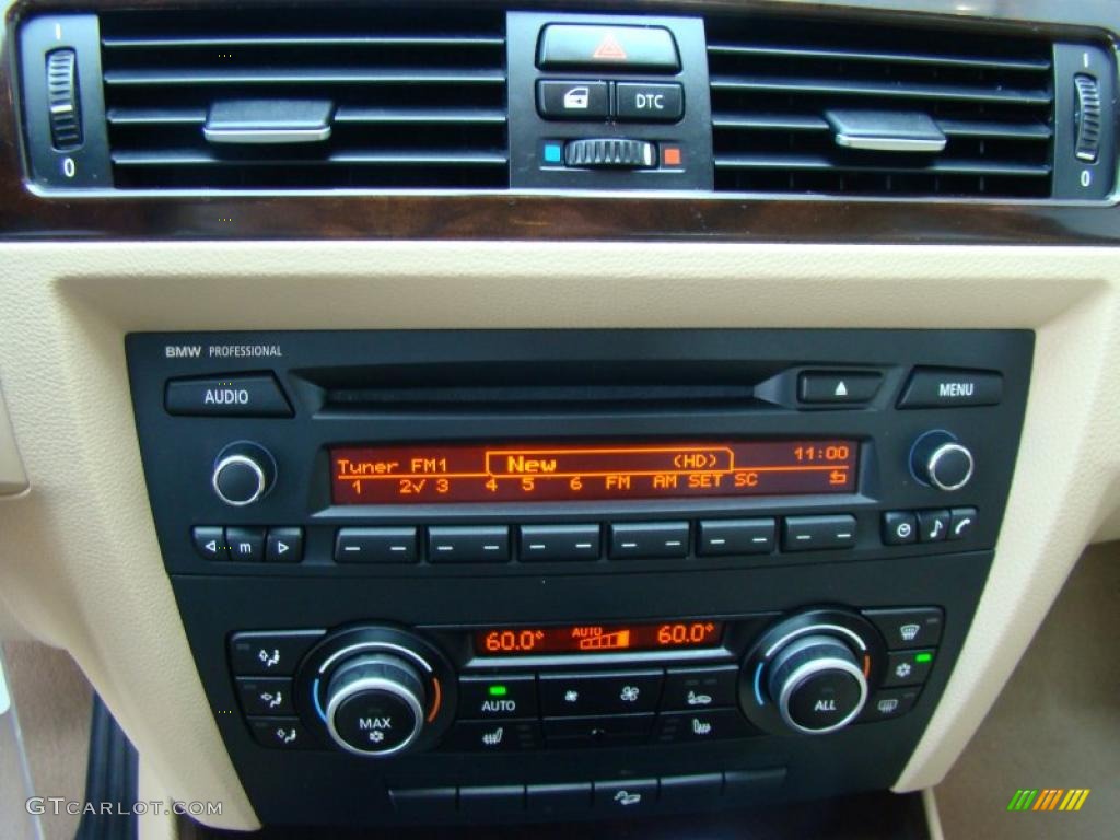 2010 3 Series 328i xDrive Sedan - Jet Black / Beige photo #13