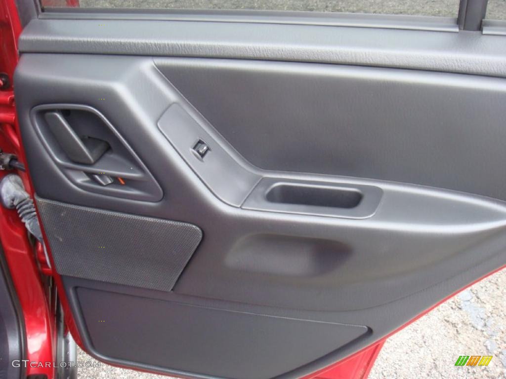 2004 Grand Cherokee Laredo 4x4 - Inferno Red Pearl / Dark Slate Gray photo #13