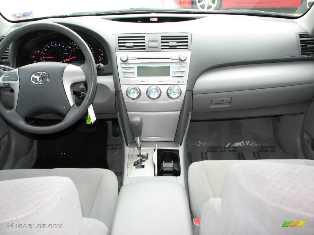 2007 Camry LE - Black / Ash photo #12