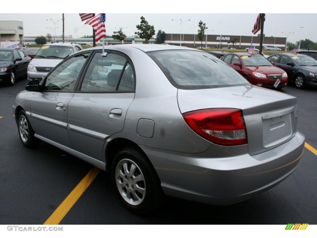 2005 Rio Sedan - Diamond Silver / Gray photo #2