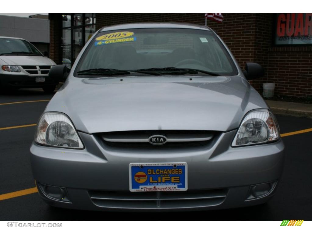 2005 Rio Sedan - Diamond Silver / Gray photo #6