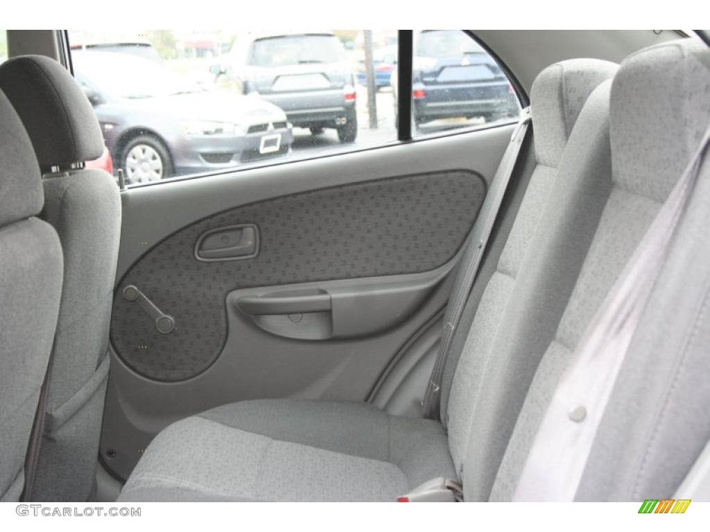 2005 Rio Sedan - Diamond Silver / Gray photo #14