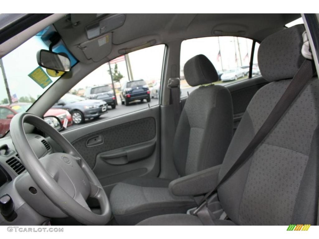 2005 Rio Sedan - Diamond Silver / Gray photo #17