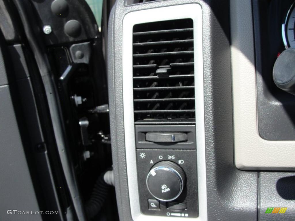 2009 Ram 1500 SLT Quad Cab 4x4 - Brilliant Black Crystal Pearl / Dark Slate/Medium Graystone photo #49