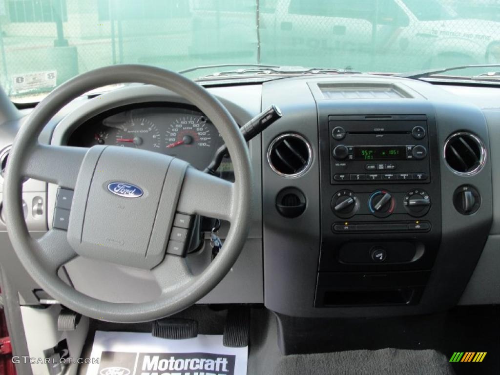 2006 F150 XLT SuperCrew - Dark Toreador Red Metallic / Medium/Dark Flint photo #33