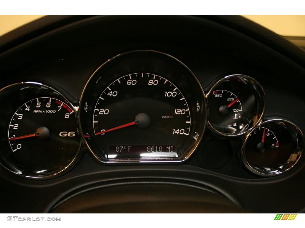2010 G6 Sedan - Summit White / Ebony photo #13