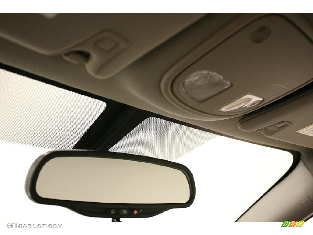 2010 G6 Sedan - Summit White / Ebony photo #15