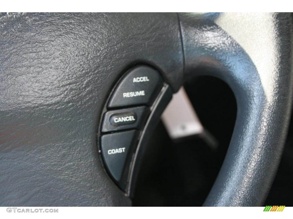 2004 Stratus SE Sedan - Inferno Red Pearlcoat / Dark Slate Gray photo #16
