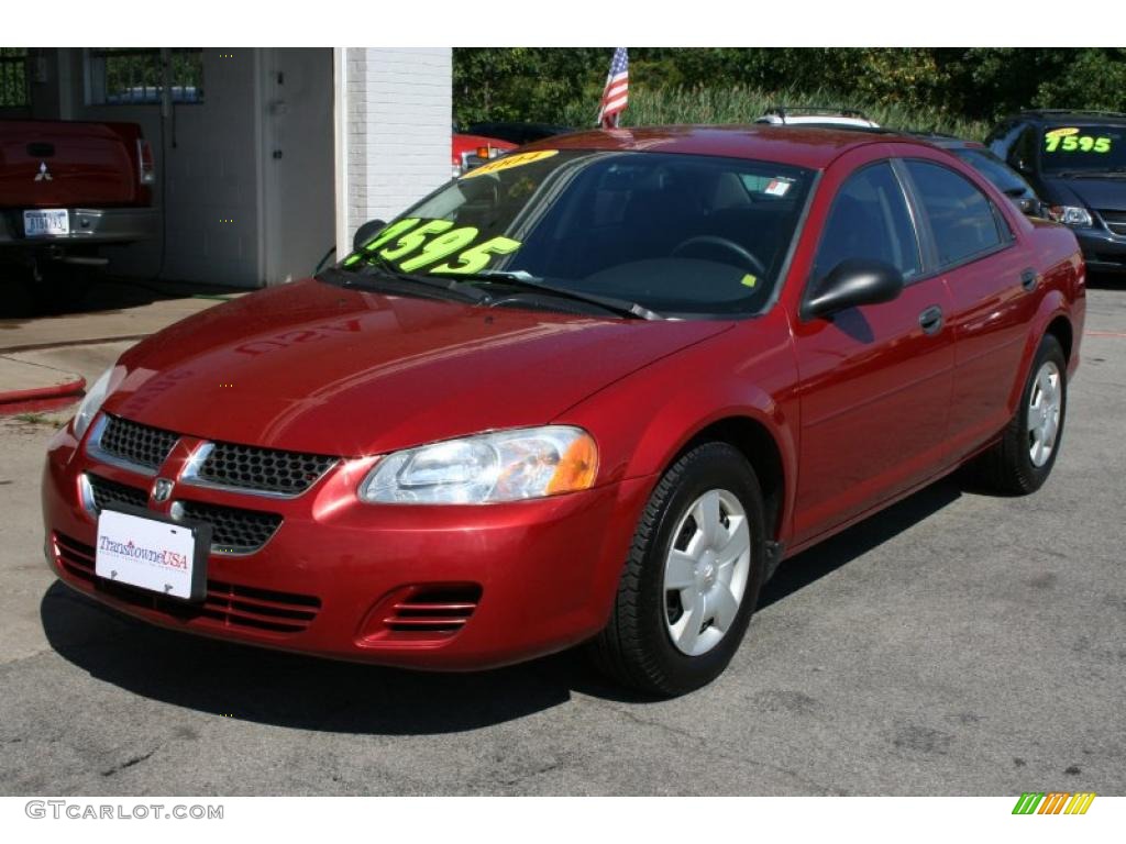 2004 Stratus SE Sedan - Inferno Red Pearlcoat / Dark Slate Gray photo #20