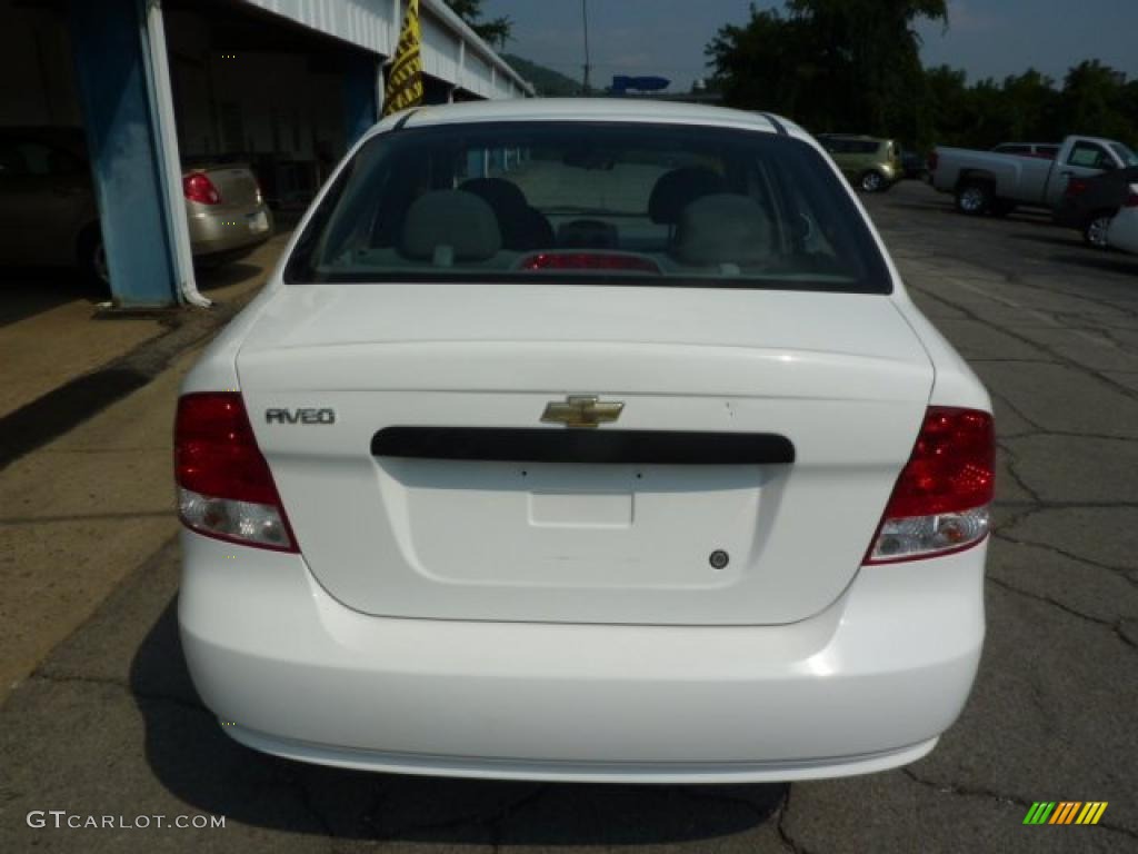 2004 Aveo Sedan - Summit White / Gray photo #9