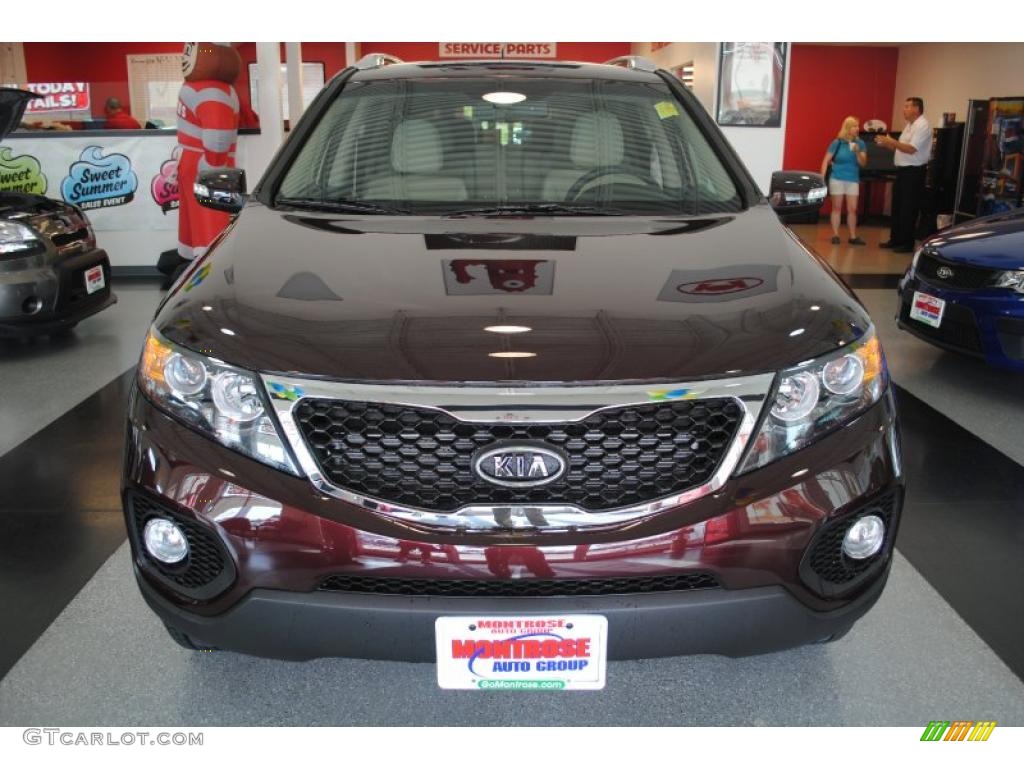 2011 Sorento LX V6 - Dark Cherry / Beige photo #10