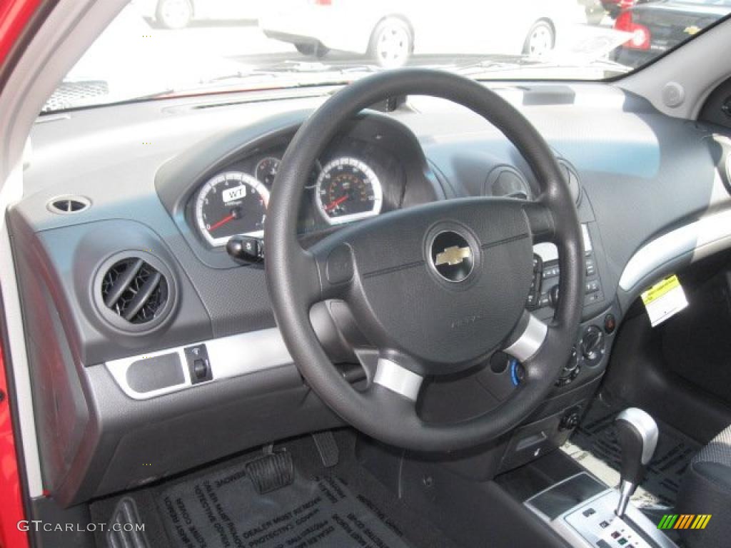2010 Aveo LT Sedan - Victory Red / Charcoal photo #11