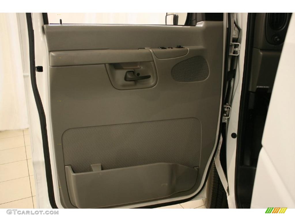 2007 E Series Van E350 Super Duty XLT Passenger - Oxford White / Medium Flint Grey photo #5