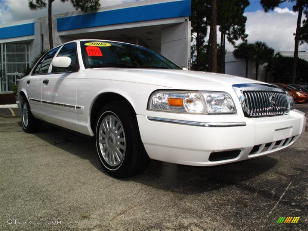 2008 Grand Marquis GS - Vibrant White / Light Camel photo #1