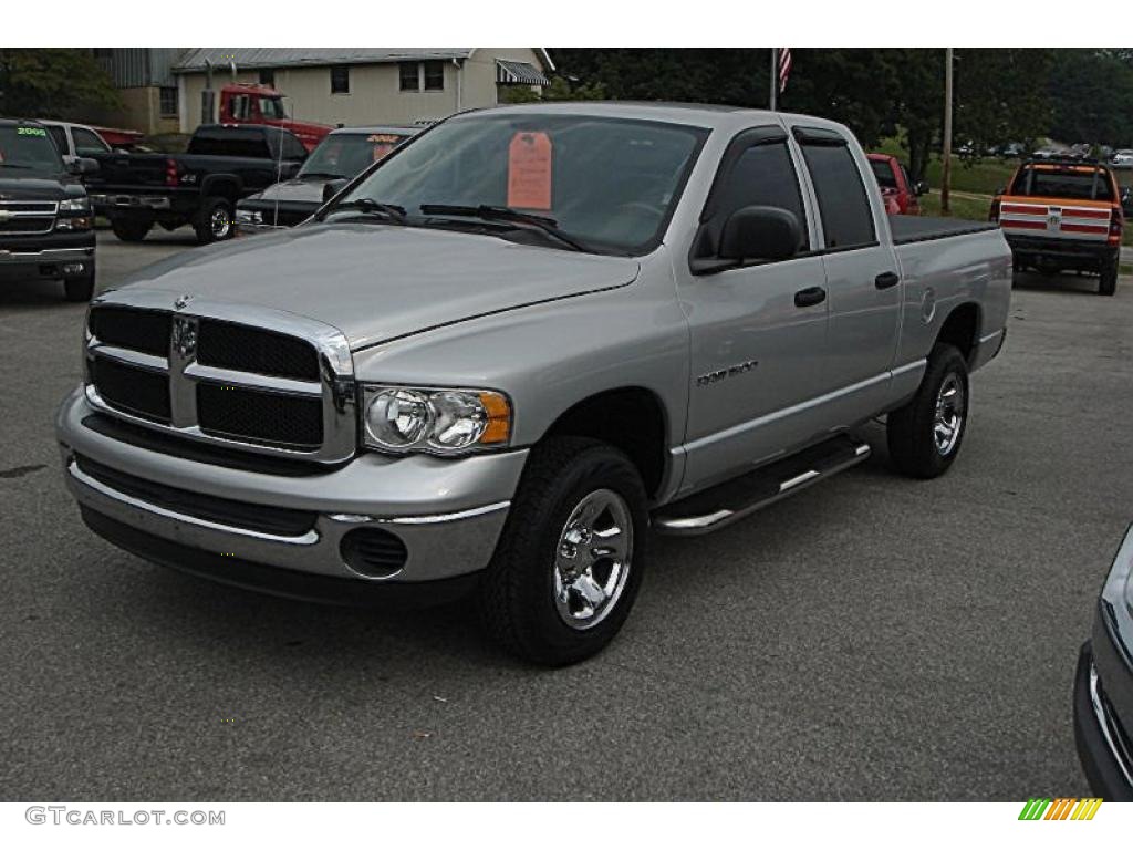 2004 Ram 1500 SLT Quad Cab 4x4 - Bright Silver Metallic / Dark Slate Gray photo #16