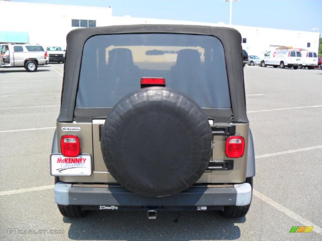 2004 Wrangler Rubicon 4x4 - Light Khaki Metallic / Dark Slate Gray photo #3