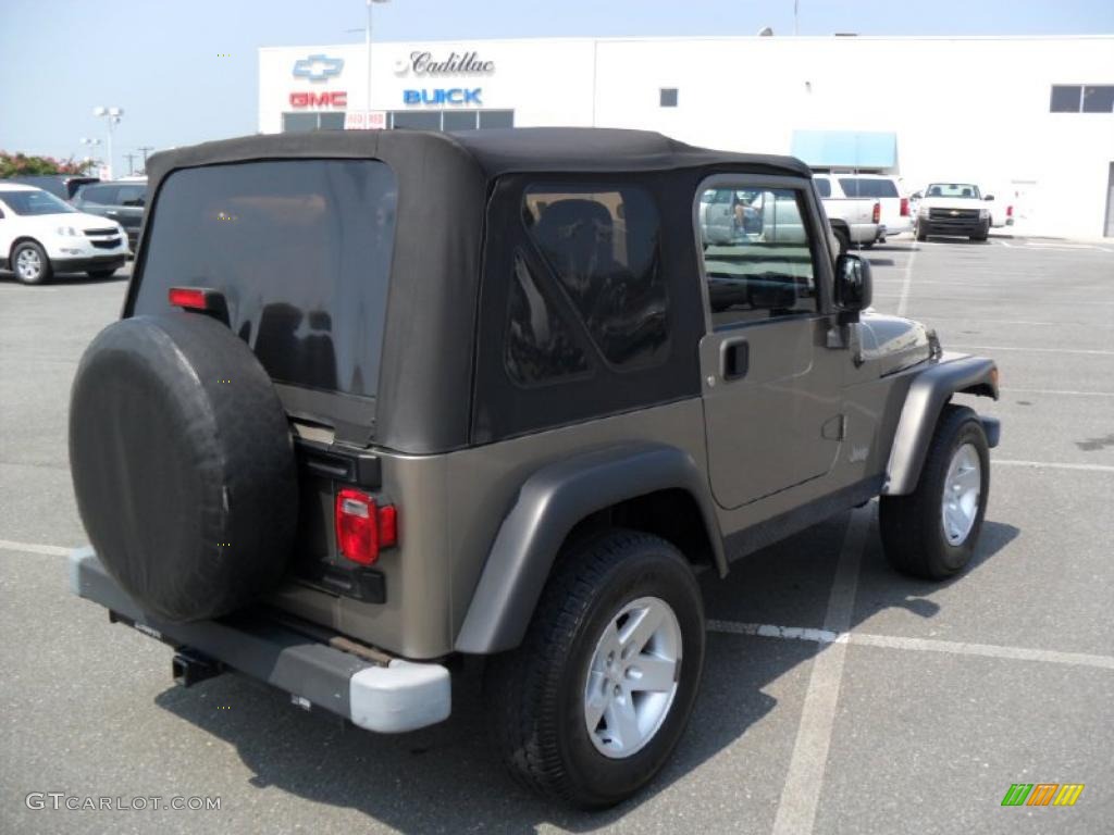 2004 Wrangler Rubicon 4x4 - Light Khaki Metallic / Dark Slate Gray photo #4