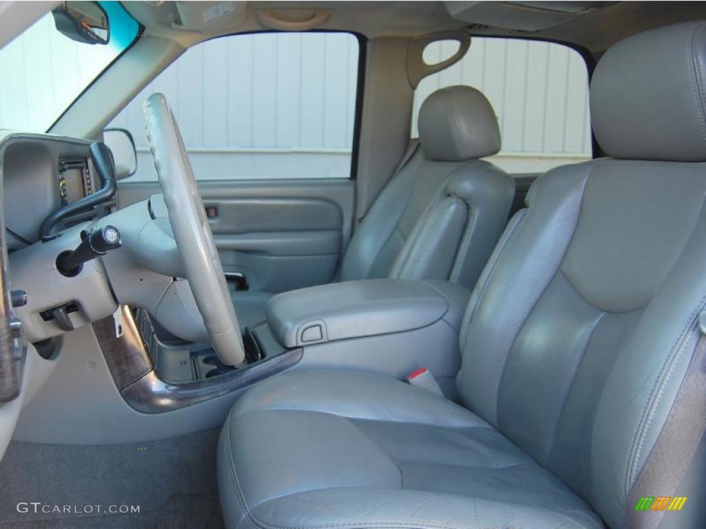2004 Yukon Denali AWD - Silver Birch Metallic / Sandstone photo #17