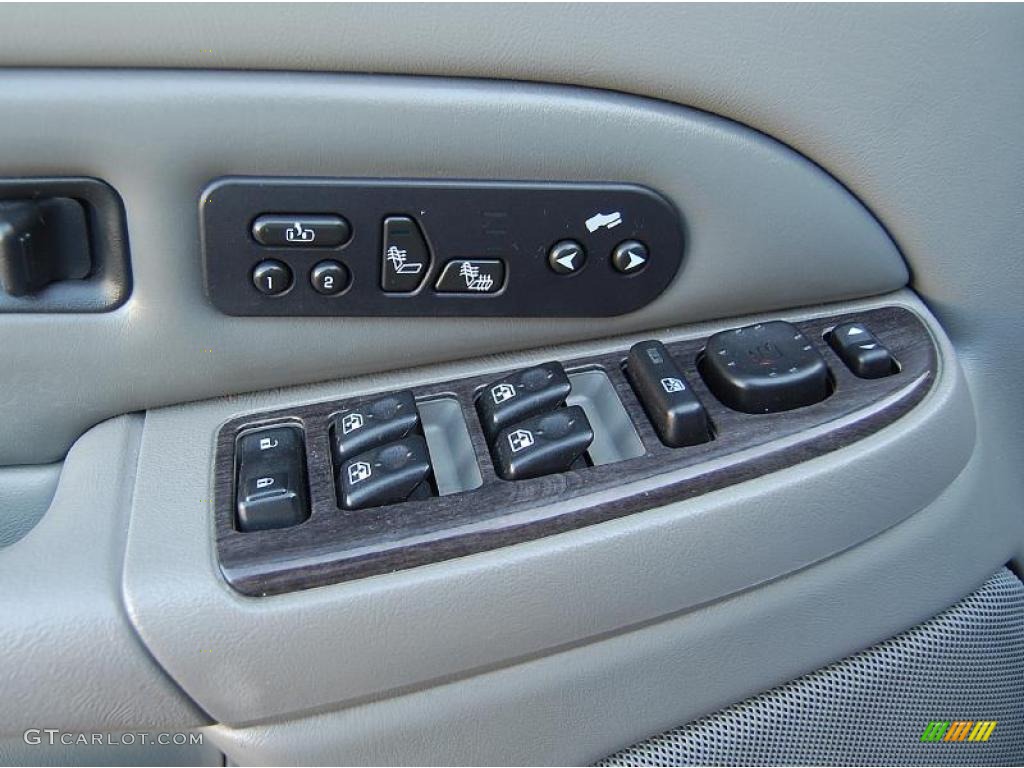 2004 Yukon Denali AWD - Silver Birch Metallic / Sandstone photo #20