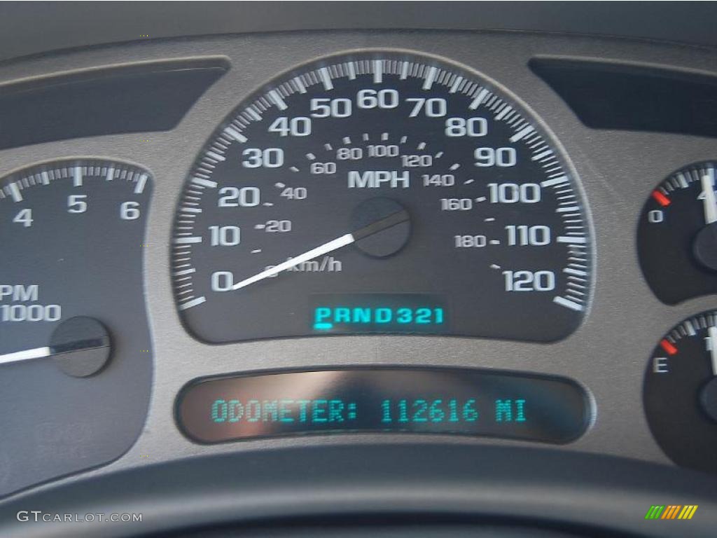 2004 Yukon Denali AWD - Silver Birch Metallic / Sandstone photo #24