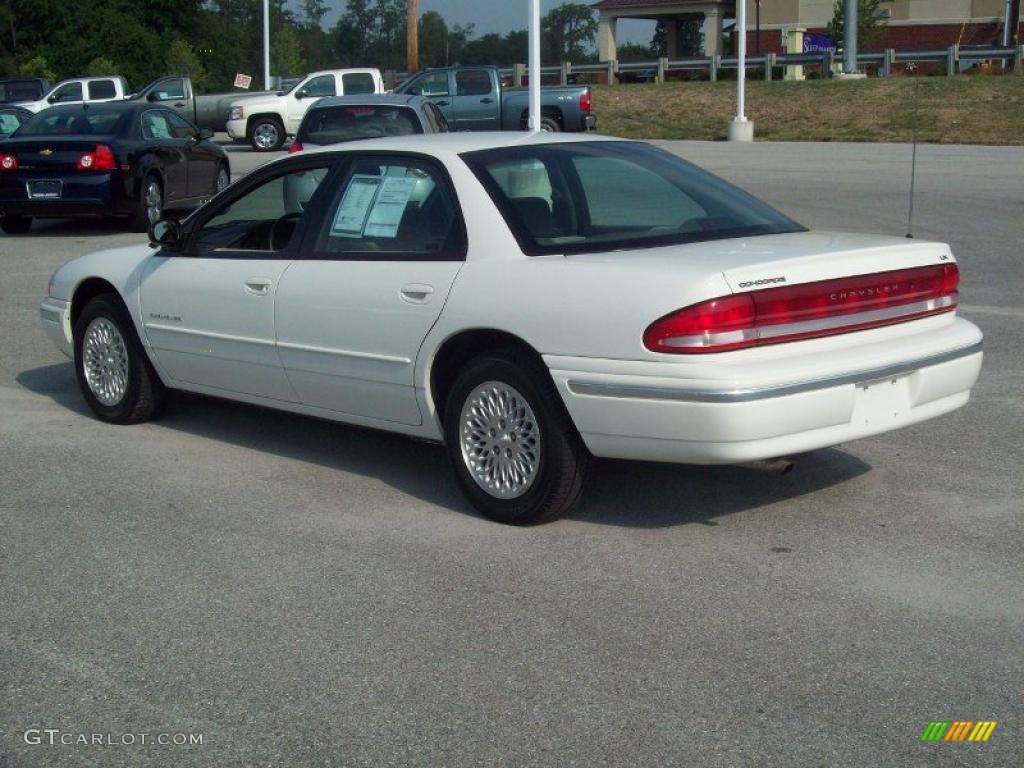 1996 Concorde LX - Bright White / Dark Gray photo #2