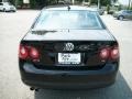 Black - Jetta SE Sedan Photo No. 6