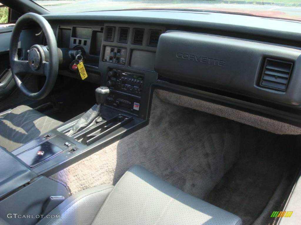 1986 Chevrolet Corvette Convertible Medium Gray Dashboard Photo #34478909
