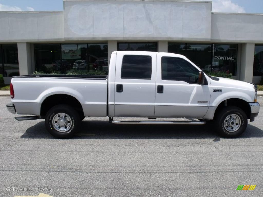 Oxford White Ford F250 Super Duty