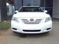 Super White - Camry LE Photo No. 2