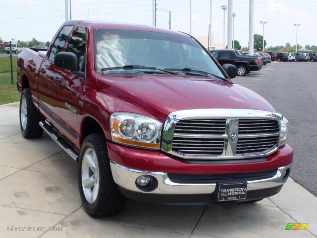 2006 Ram 1500 SLT Quad Cab 4x4 - Inferno Red Crystal Pearl / Medium Slate Gray photo #17