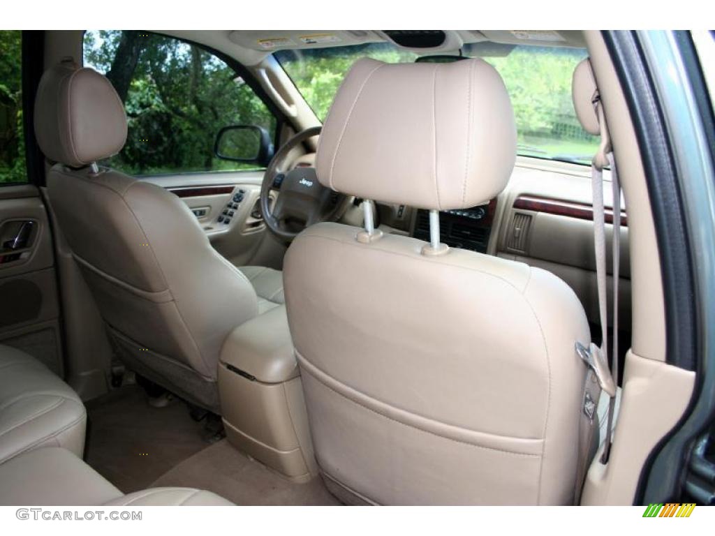 2004 Grand Cherokee Limited 4x4 - Onyx Green Pearl / Taupe photo #48