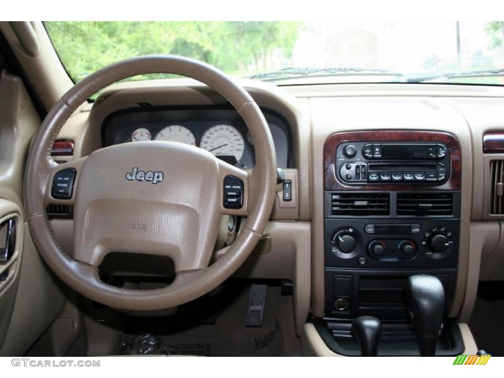 2004 Grand Cherokee Limited 4x4 - Onyx Green Pearl / Taupe photo #63