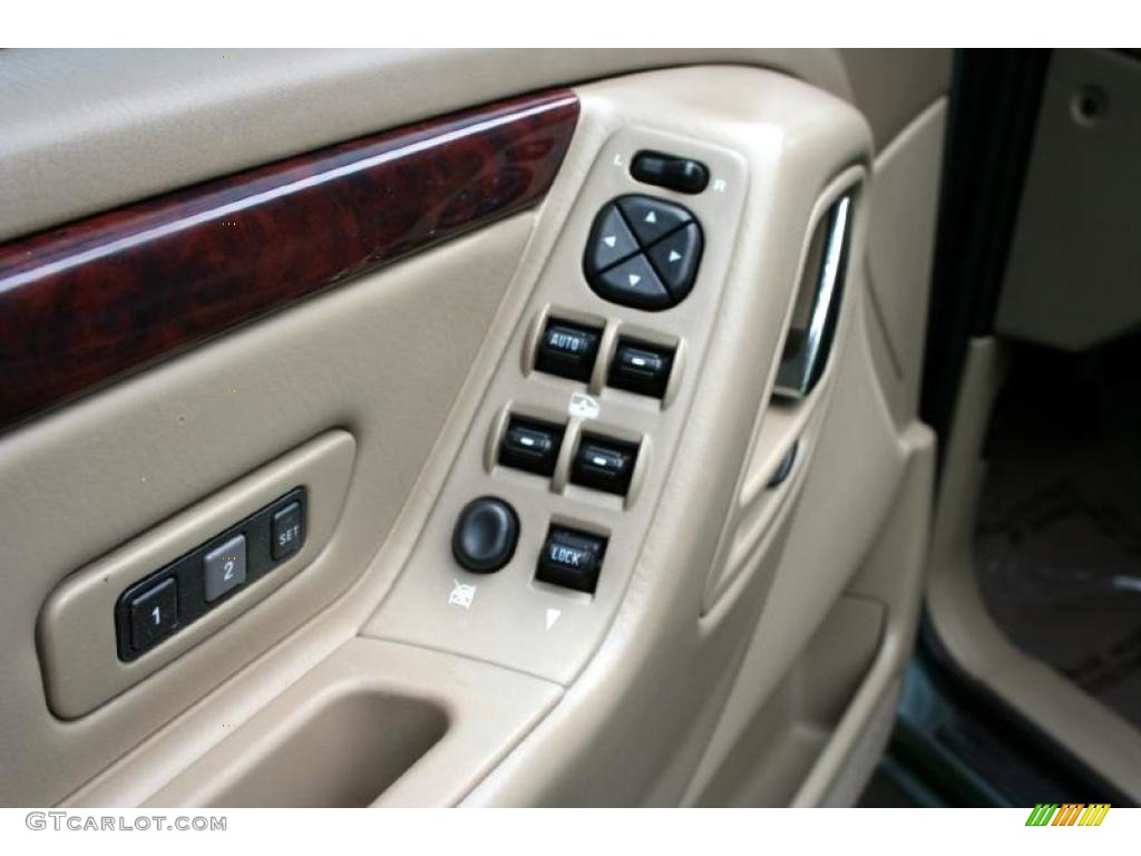 2004 Grand Cherokee Limited 4x4 - Onyx Green Pearl / Taupe photo #89