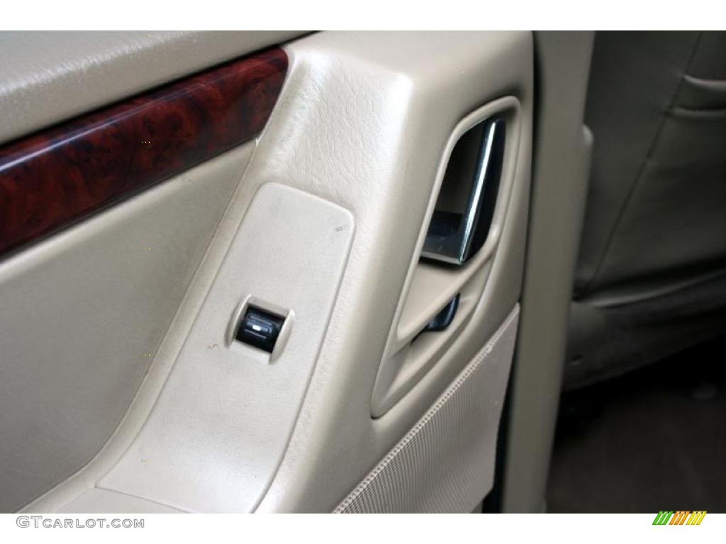 2004 Grand Cherokee Limited 4x4 - Onyx Green Pearl / Taupe photo #91