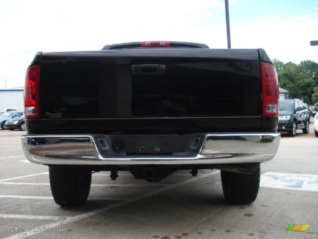 2005 Ram 1500 ST Regular Cab - Black / Dark Slate Gray photo #4