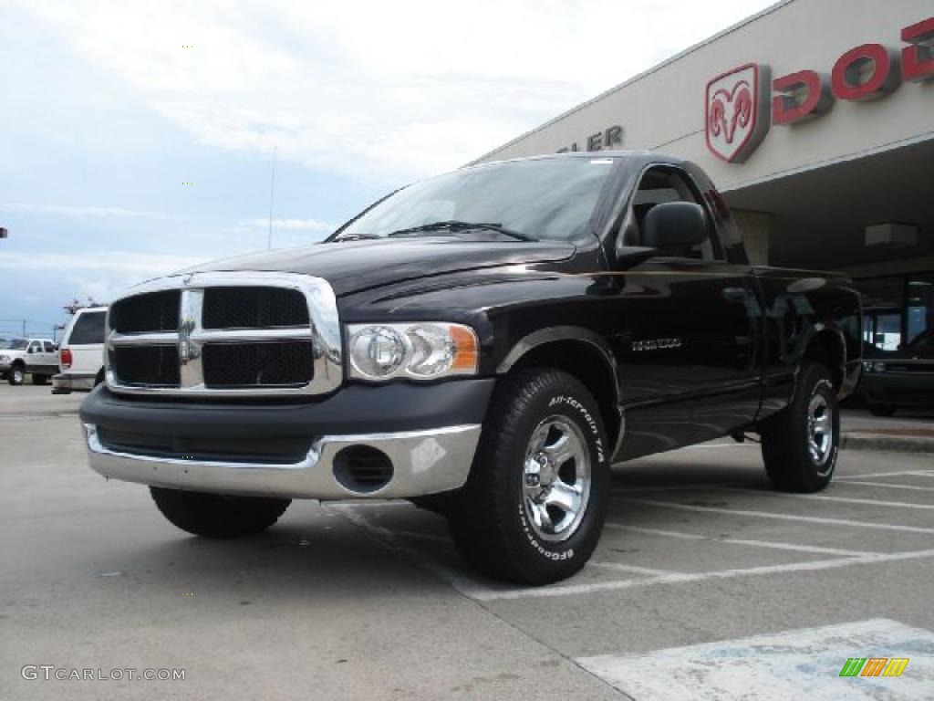 2005 Ram 1500 ST Regular Cab - Black / Dark Slate Gray photo #7