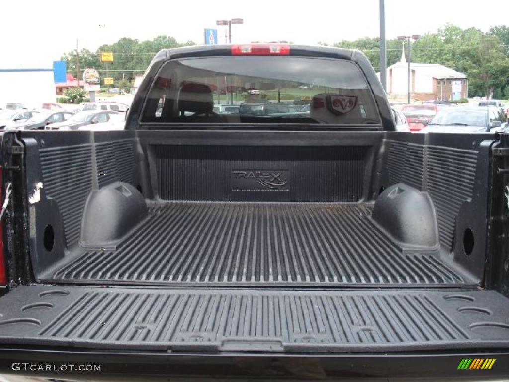 2005 Ram 1500 ST Regular Cab - Black / Dark Slate Gray photo #11