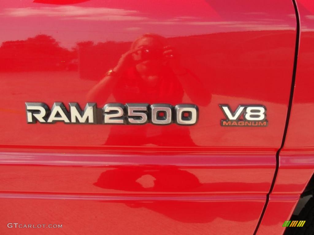 2001 Ram 2500 ST Quad Cab - Flame Red / Agate photo #17