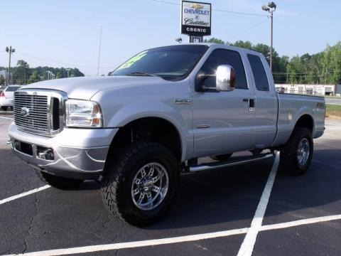 2007 Ford F250 Super Duty XLT SuperCab Data, Info and Specs