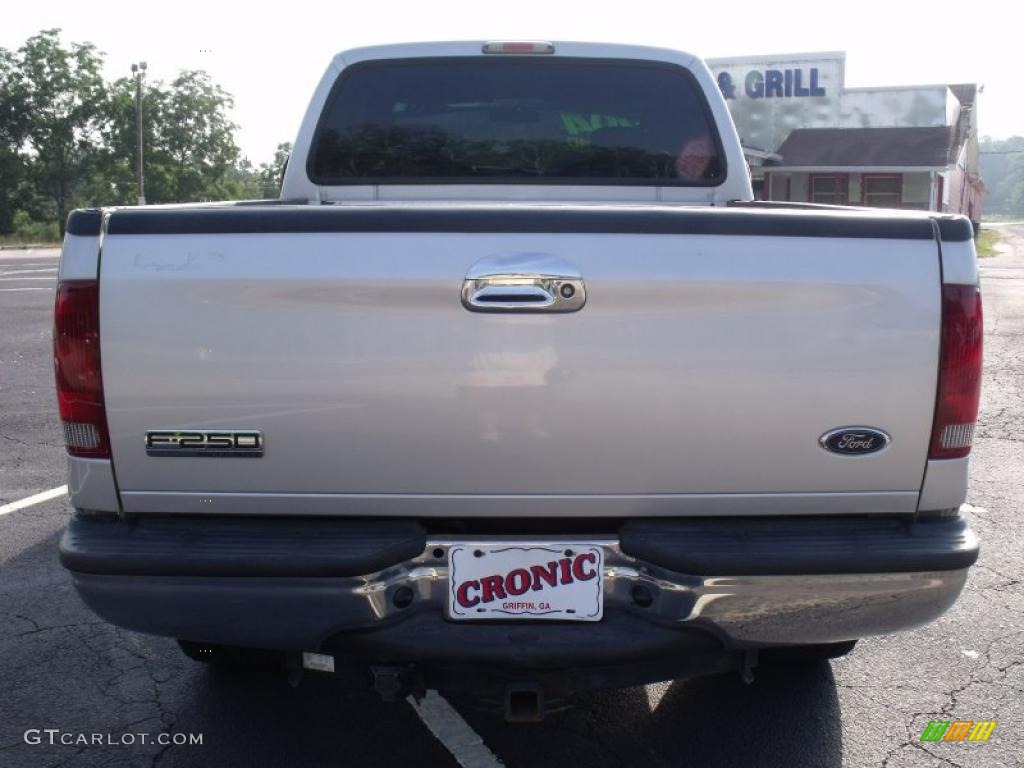 2007 F250 Super Duty XLT SuperCab - Silver Metallic / Medium Flint photo #4