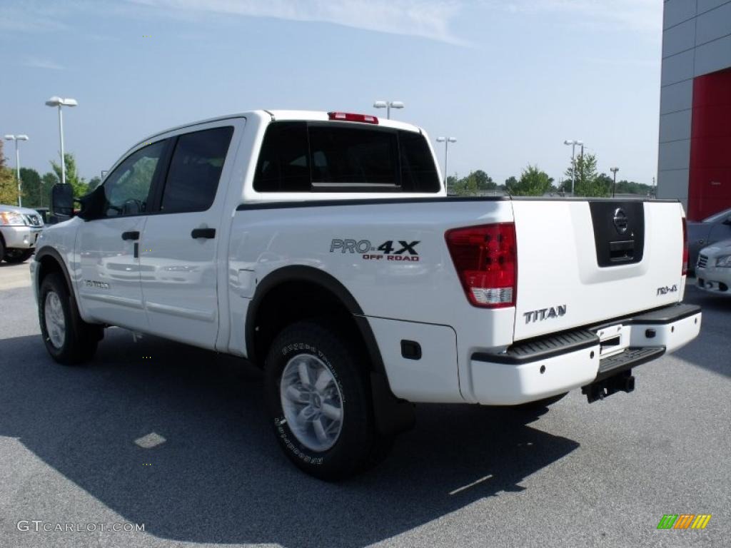 nissan titan pro 4x white