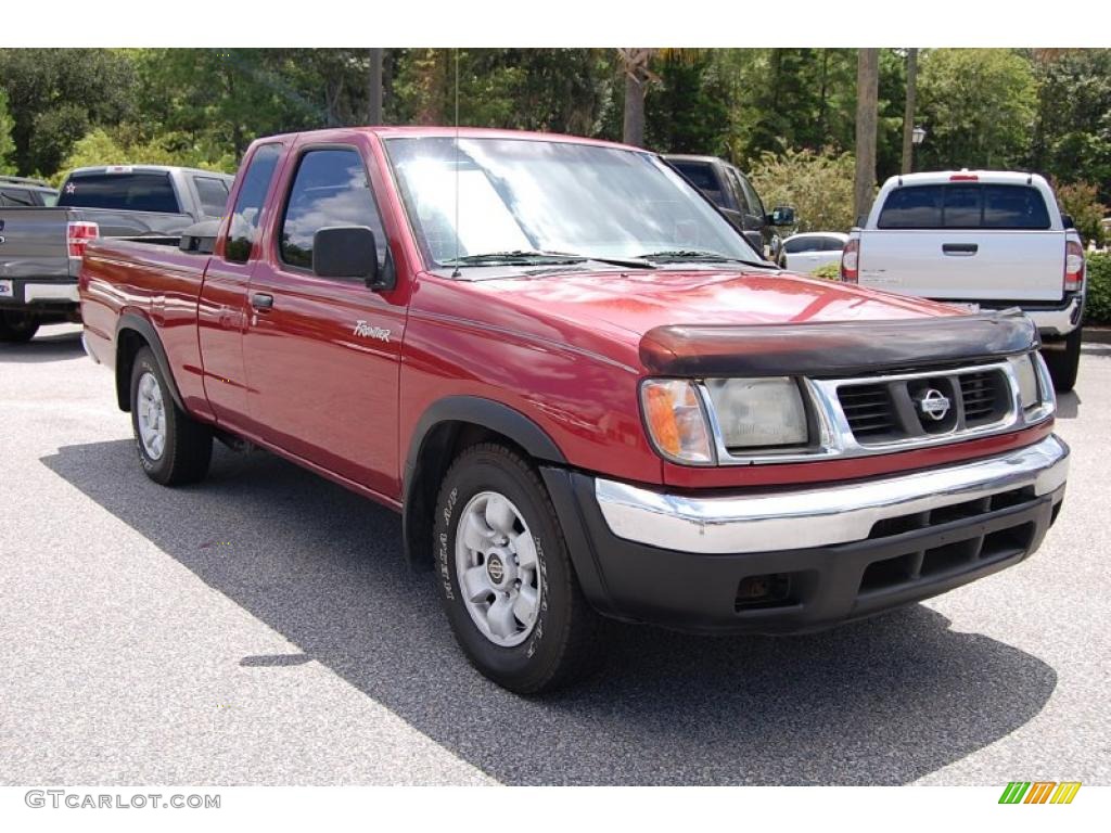 2000 Frontier XE Extended Cab - Salsa Red / Gray photo #1