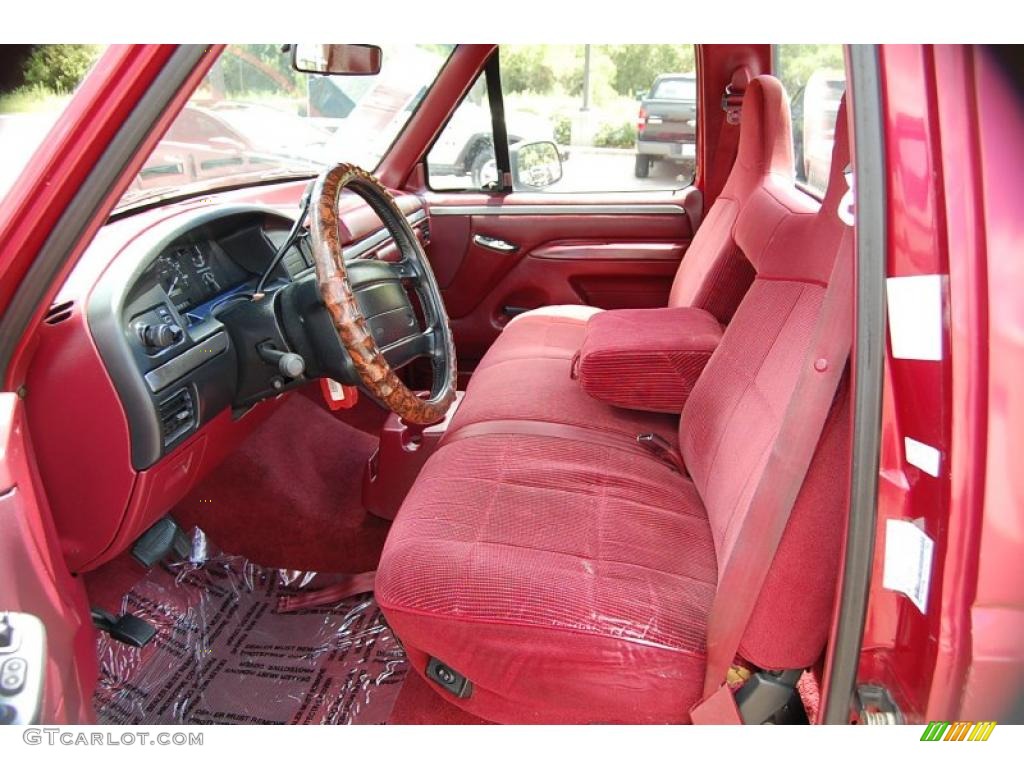 1995 F150 XL Regular Cab - Electric Currant Red Pearl / Red photo #4