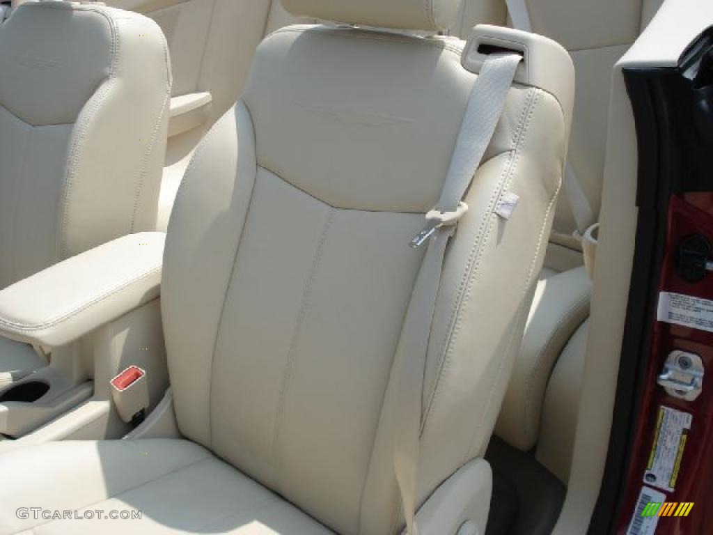 2010 Sebring Limited Hardtop Convertible - Inferno Red Crystal Pearl / Medium Pebble Beige/Cream photo #9