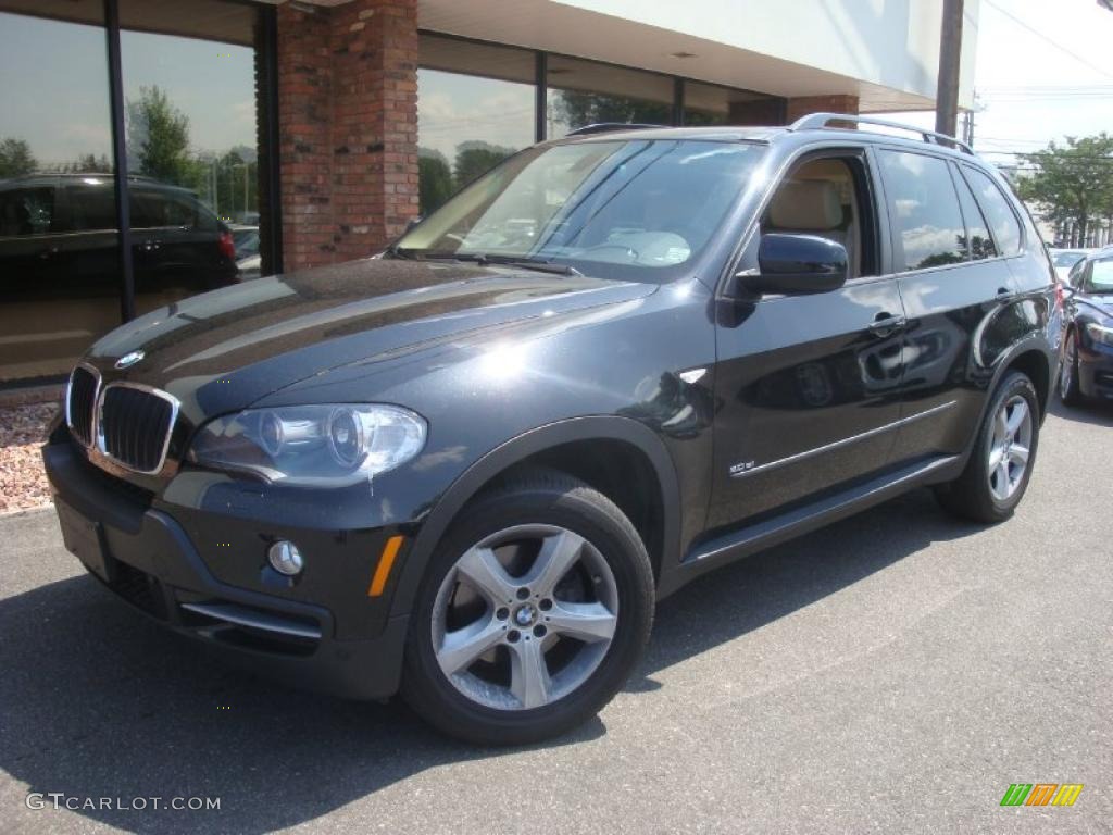 Black Sapphire Metallic BMW X5