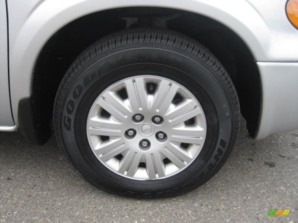 2006 Town & Country  - Bright Silver Metallic / Medium Slate Gray photo #9