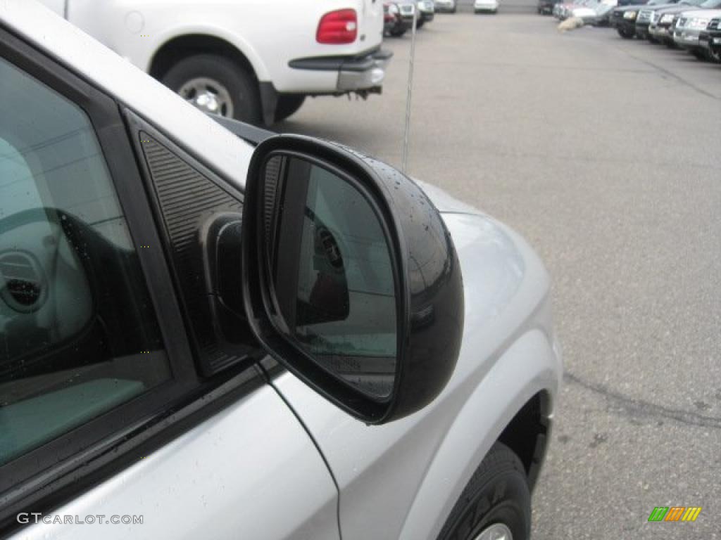 2006 Town & Country  - Bright Silver Metallic / Medium Slate Gray photo #12